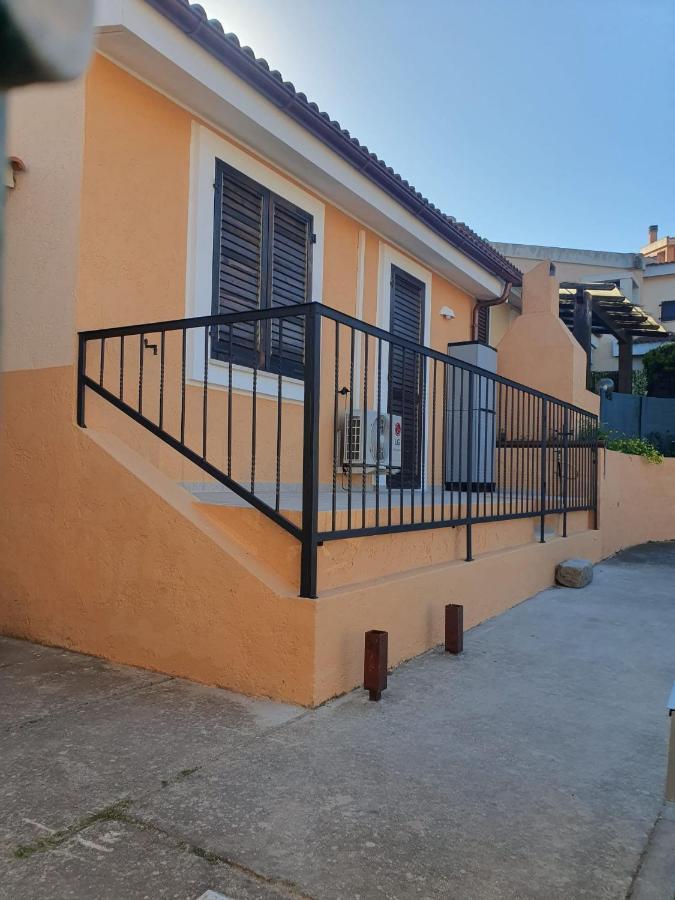 וילאפוצו Villetta Porto Corallo Vista Mare מראה חיצוני תמונה