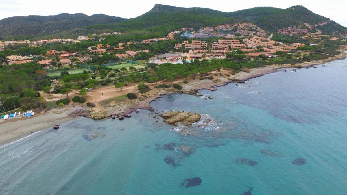 וילאפוצו Villetta Porto Corallo Vista Mare מראה חיצוני תמונה